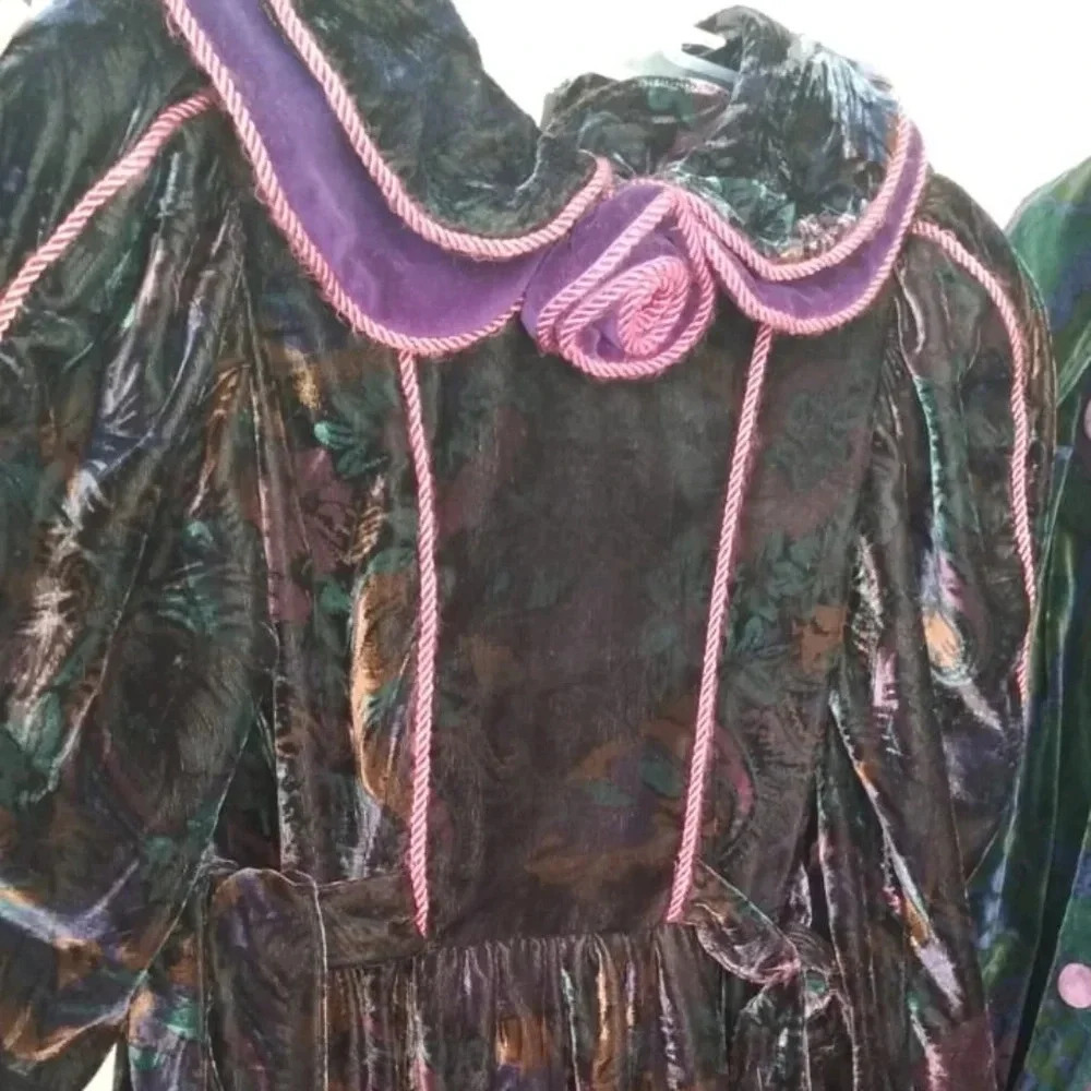 Vintage Victorian Velvet dress for  girls